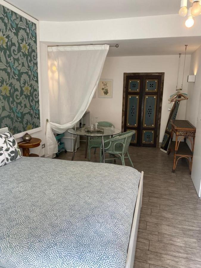 Riad Rooms Sarnico Luaran gambar
